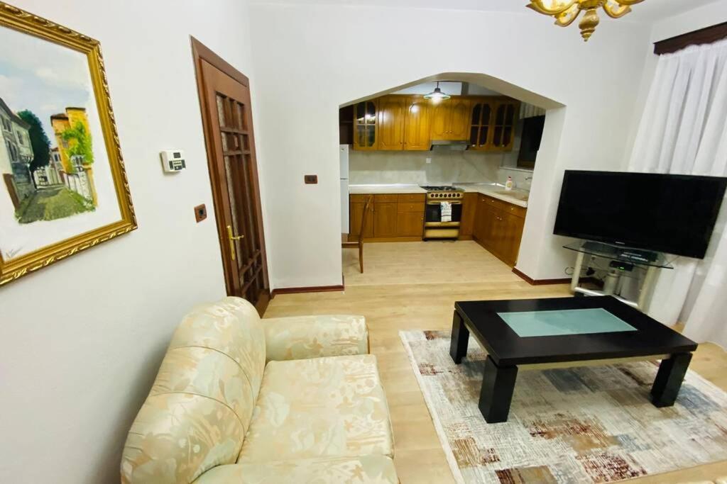 Stela'S Apartment คอร์เชอ ภายนอก รูปภาพ