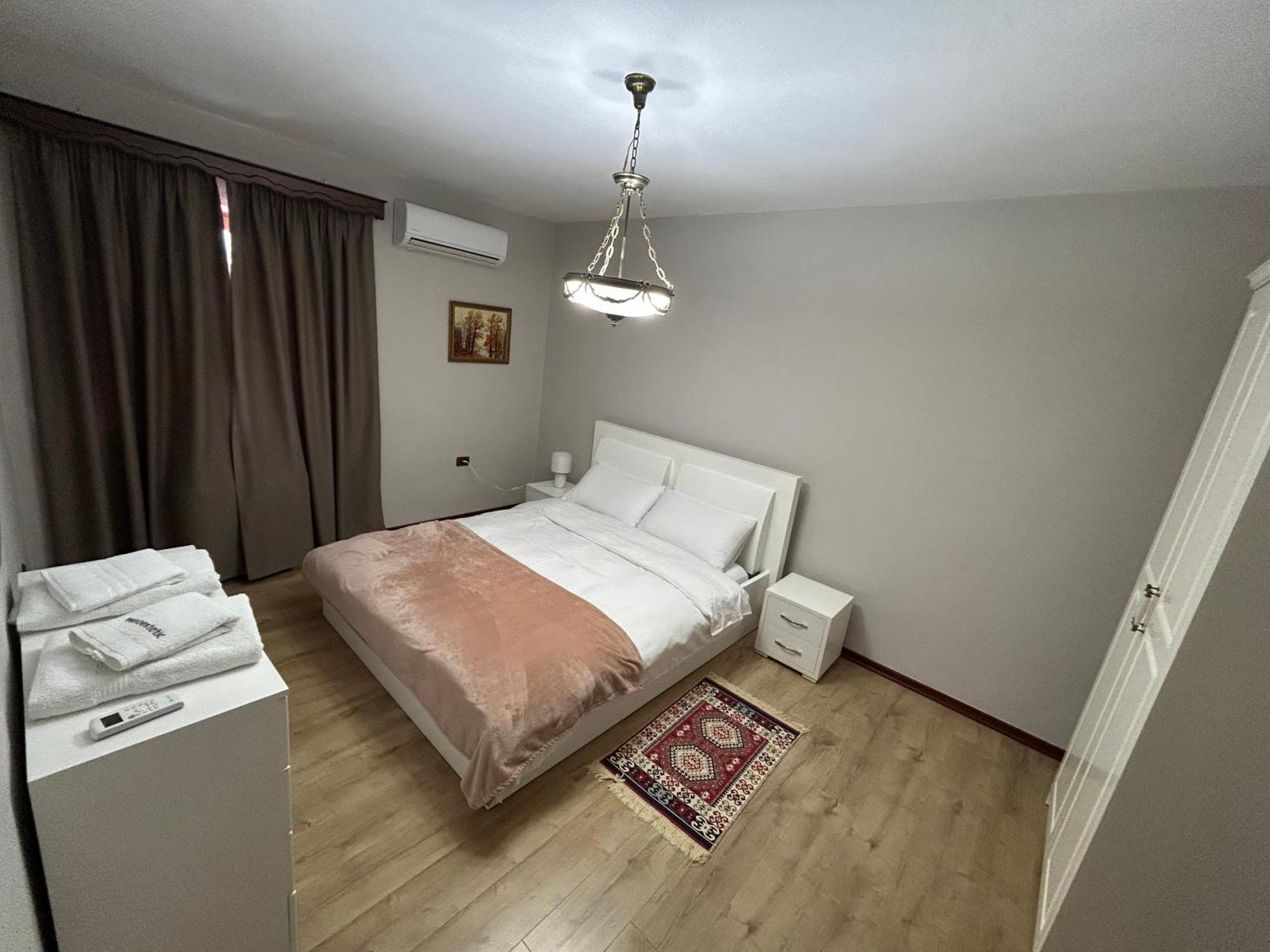 Stela'S Apartment คอร์เชอ ภายนอก รูปภาพ